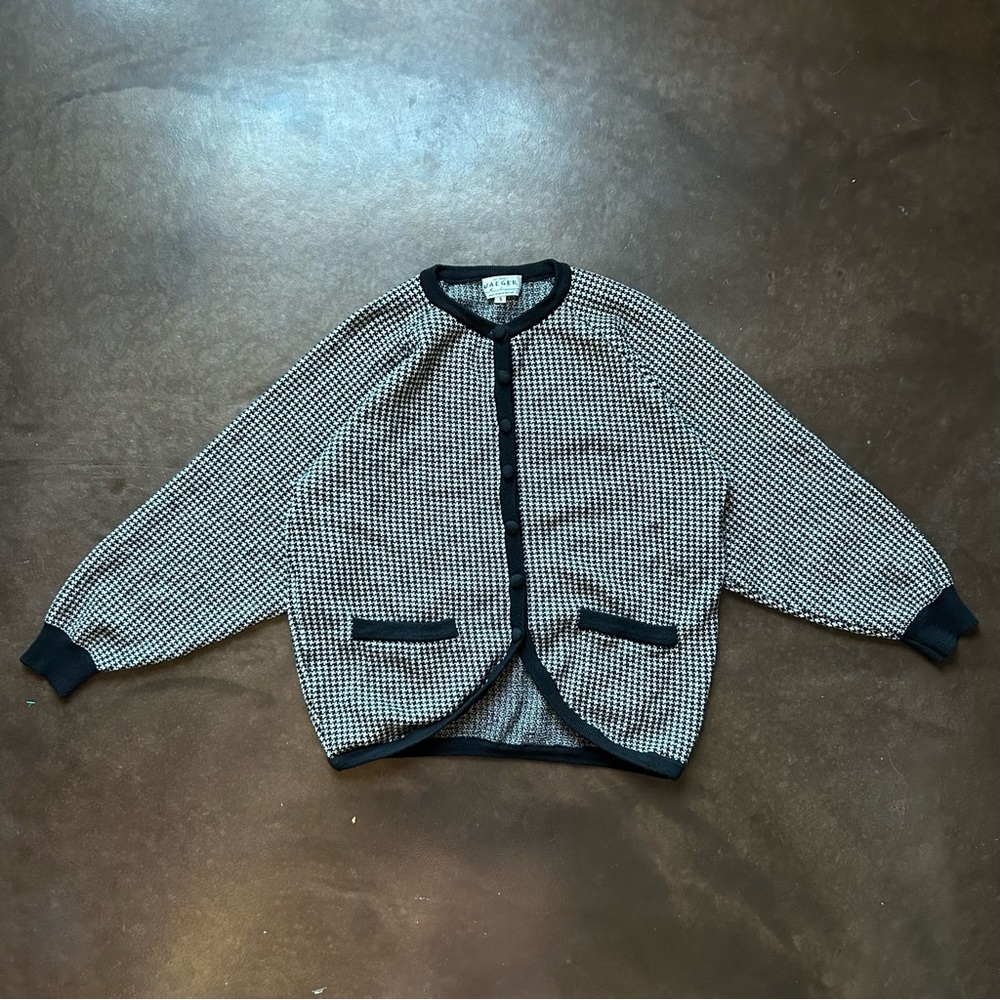 100% wool vintage cardigan- black and white houndstooth- jaeger- small - Picture 2 of 16